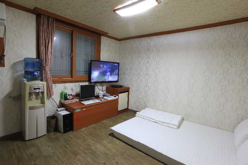 Busan Inn Motel Екстер'єр фото
